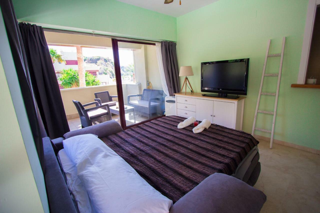 Burriana Beach Apartment Nerja Ngoại thất bức ảnh